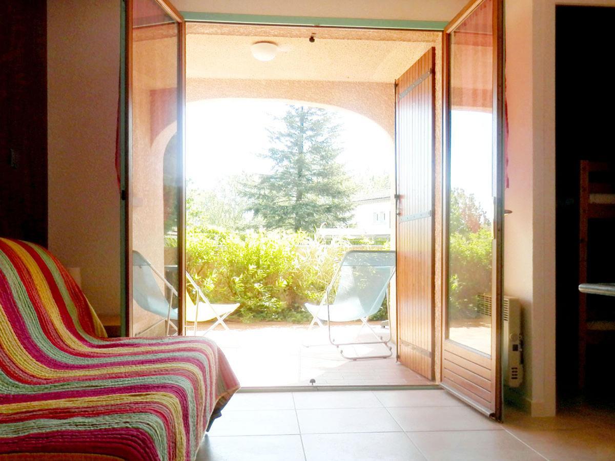 Hotel Les Cigalous à Salavas Extérieur photo