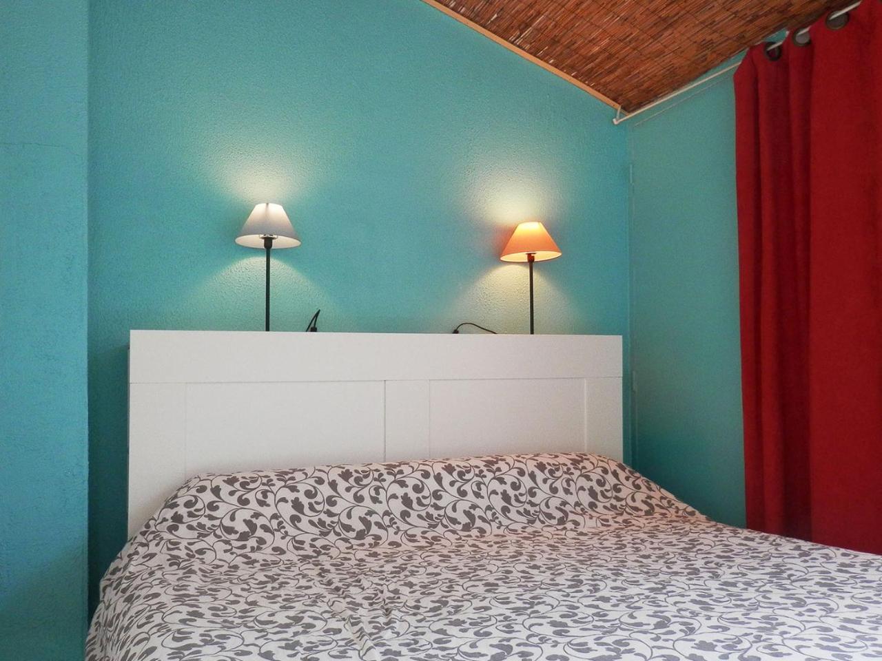 Hotel Les Cigalous à Salavas Extérieur photo